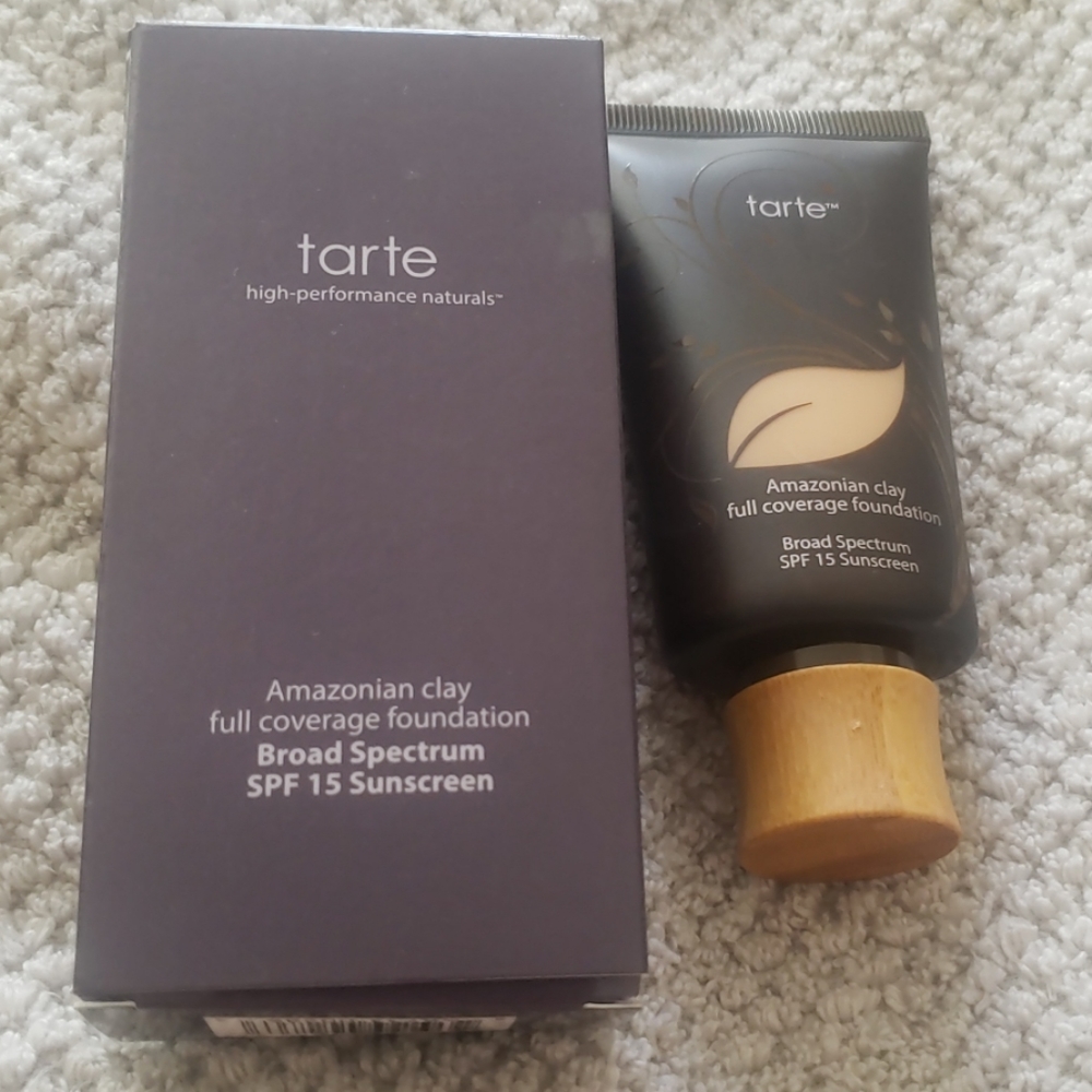 Tarte amazonian clay full coverage foundation